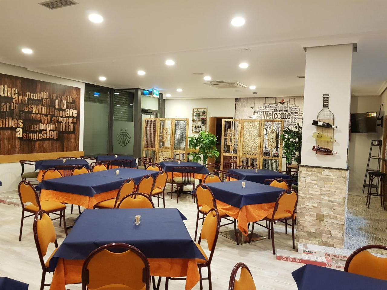 Hostal Restaurante El Abuelo Trobajo Del Camino Exterior foto